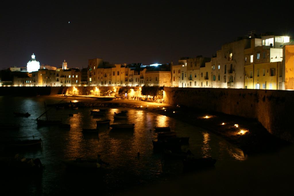 Ai Due Cortili Apartment Trapani Room photo